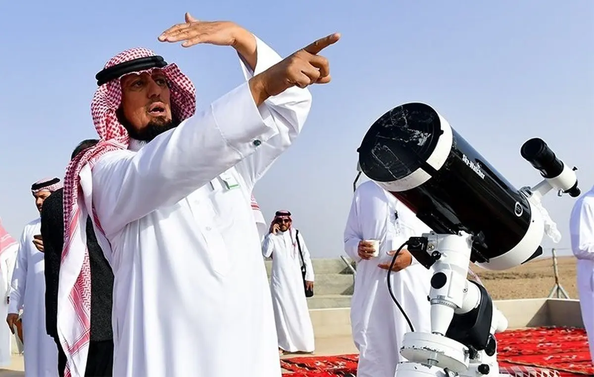 (ویدئو) لحظه رؤیت هلال ماه رمضان در عربستان سعودی