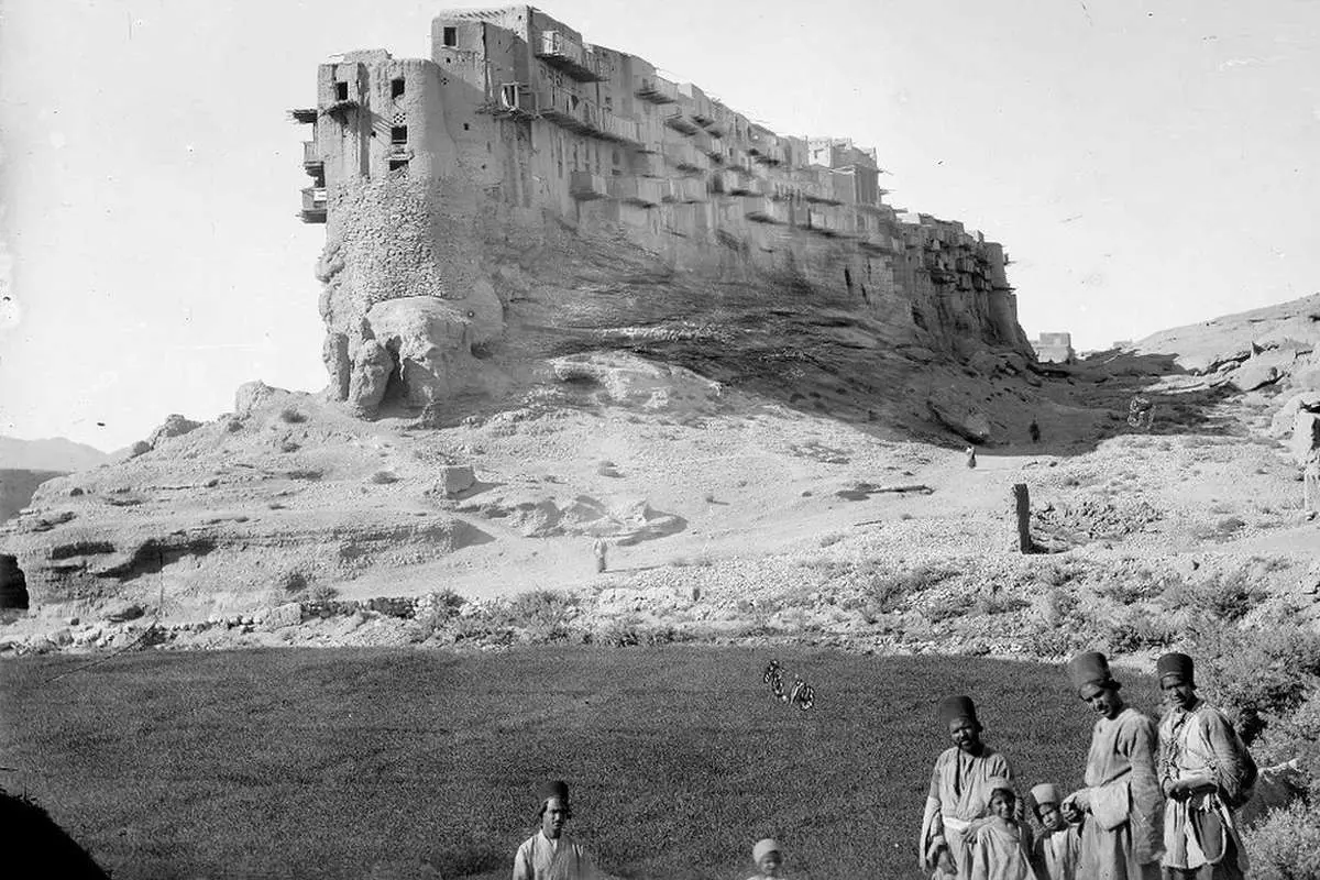 خاطرات دکتر ویلز در ایران عهد قاجار؛ ماجرای پیدا شدن «گنج داریوش کبیر»