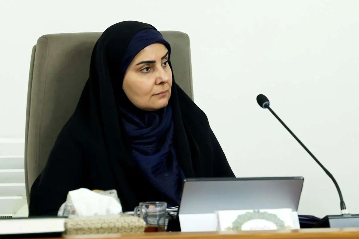 فرزانه صادق خطاب به استانداران: دستهای من بالاست؛ الان نقدی وزارت راه و شهرسازی صفر است