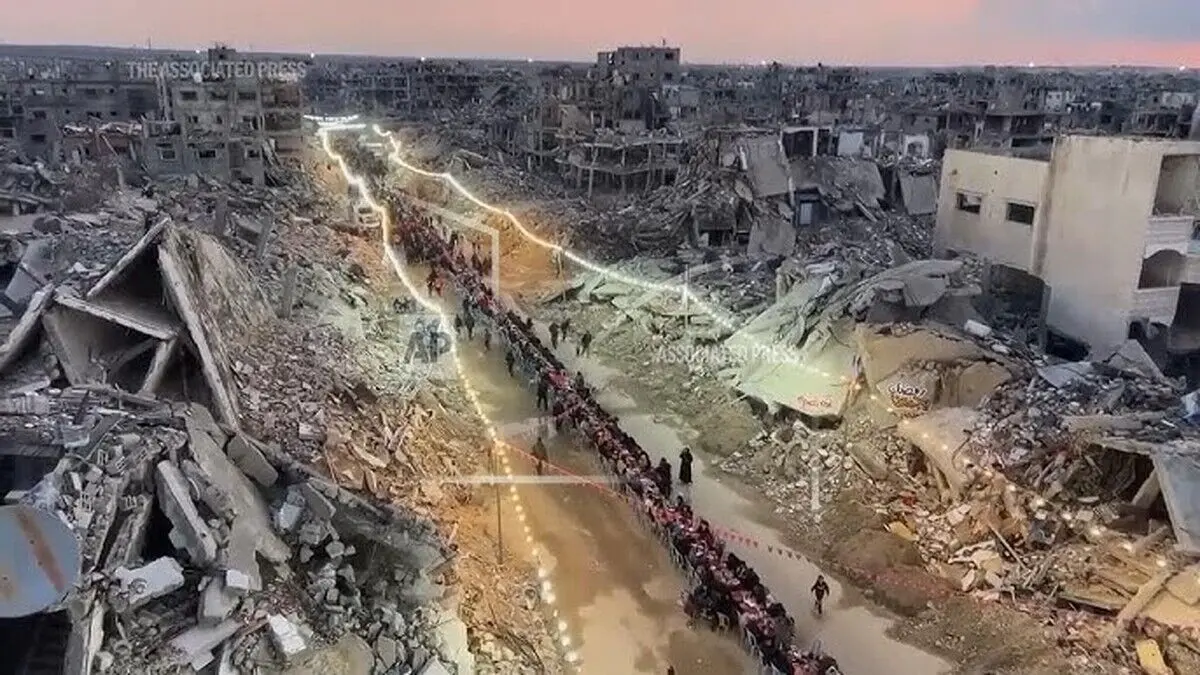 (ویدئو) اولین افطار ماه رمضان در غزه