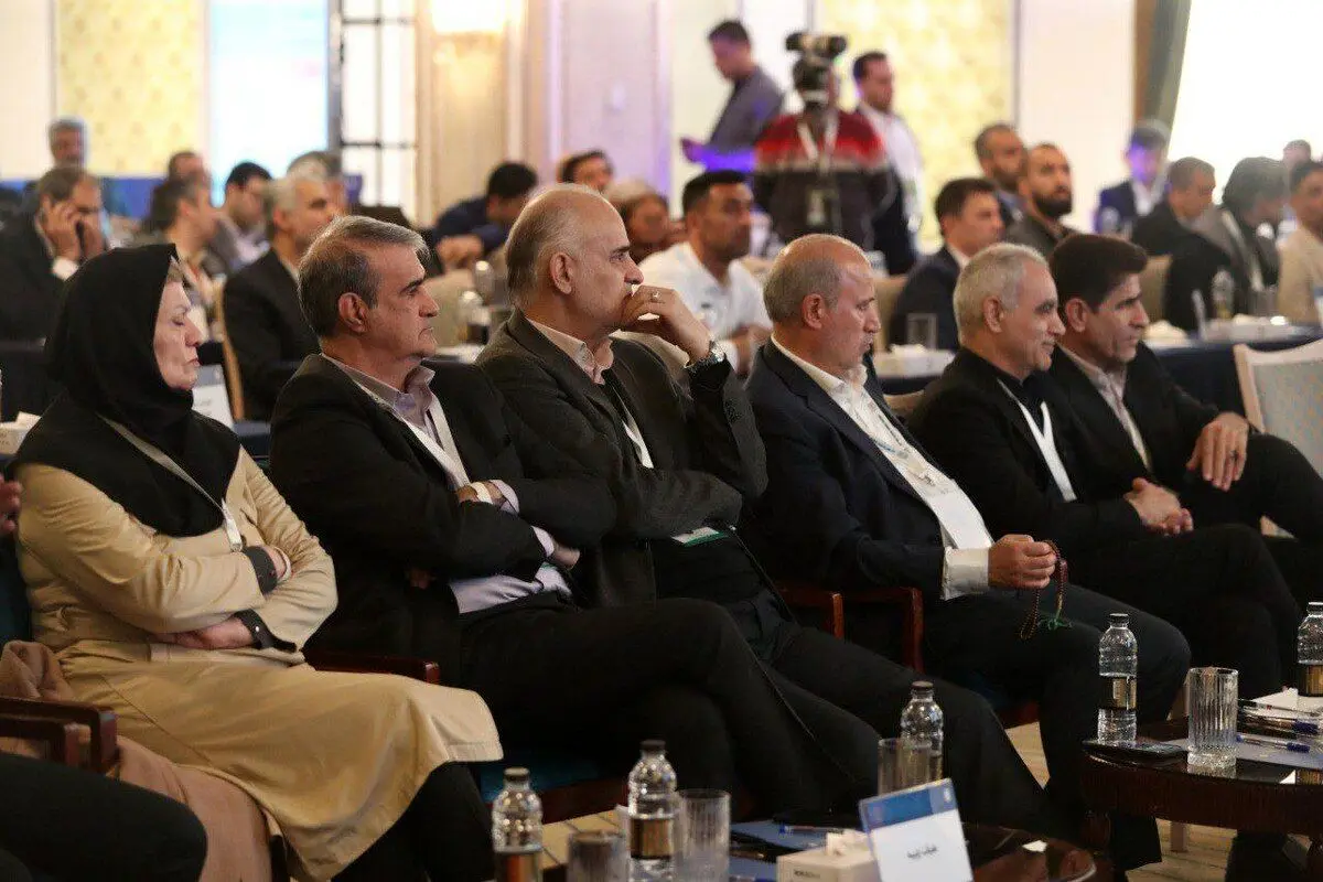کابینۀ شکست فوتبال