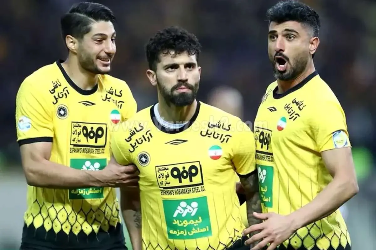 (عکس) آرزوی موفقیت مدافع سپاهان برای استقلال