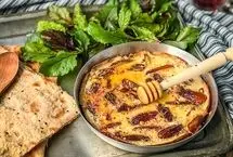 طرز تهیه املت خرما برای سحری