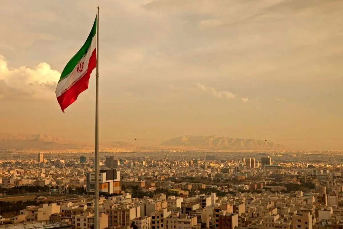 سال ۱۴۰۴؛ چشم انداز سال سختی که در پیش است؟