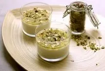 طرز تهیه دسر پسته، دسر لطیف و خوشمزه برای افطار