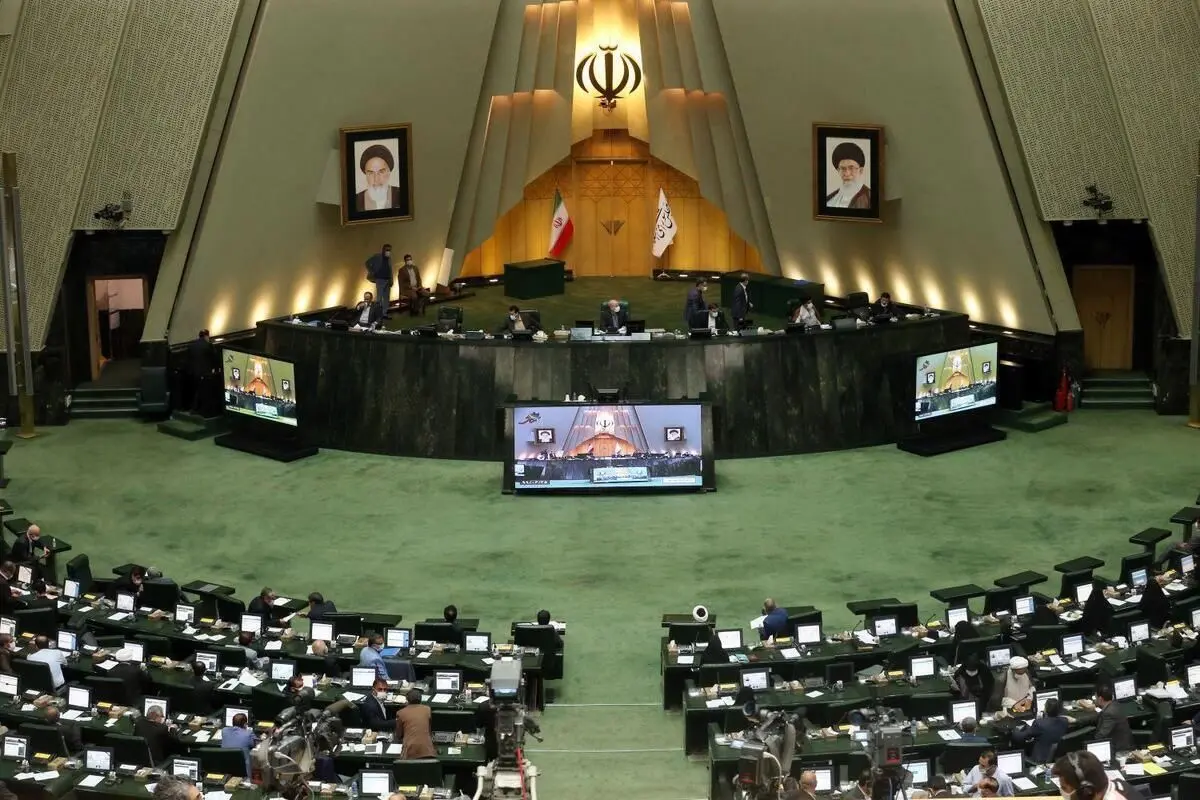 سخنگوی هیات رئیسه: ایراد همتی تمرکز  روی فیلترینگ و FATF بود