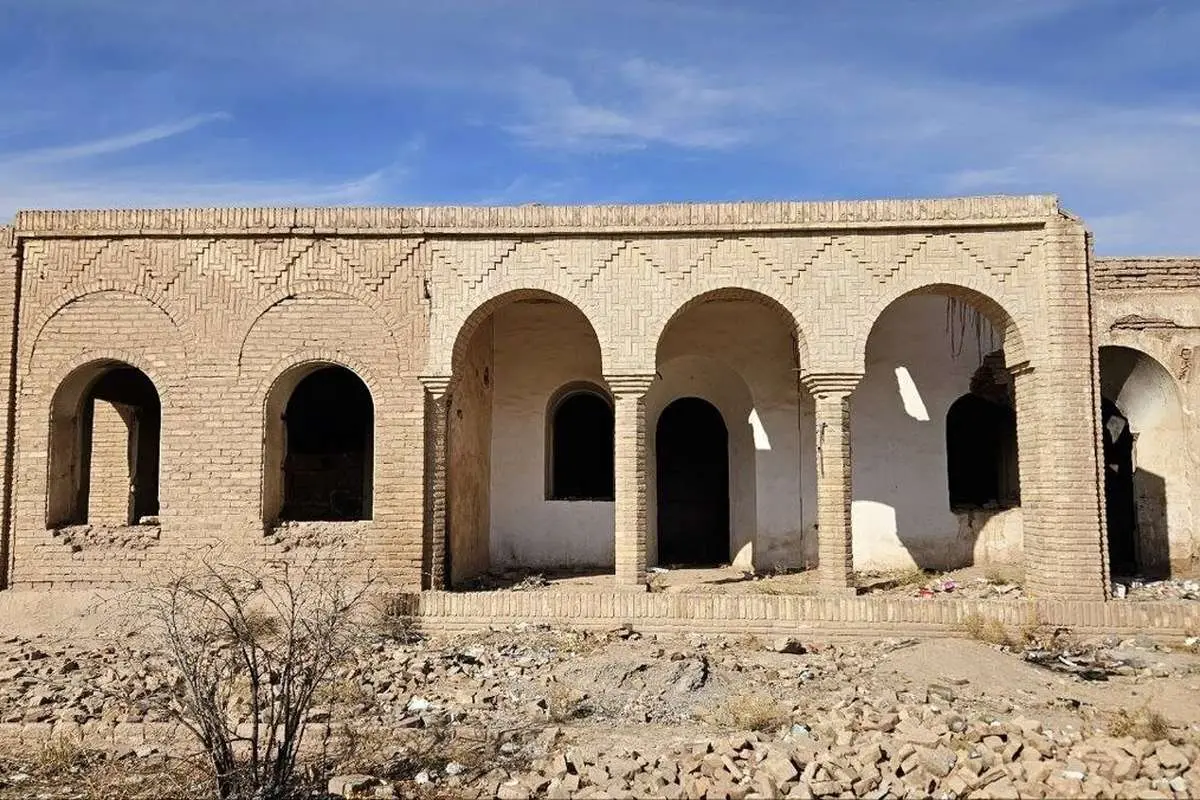 علت تخریب بیمارستان تاریخی مرسلین شهر کرمان چه بود؟