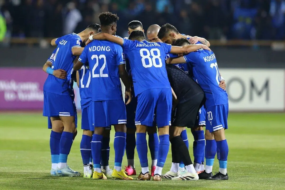 (عکس) راز حضور مهاجم استقلال در رختکن النصر فاش شد