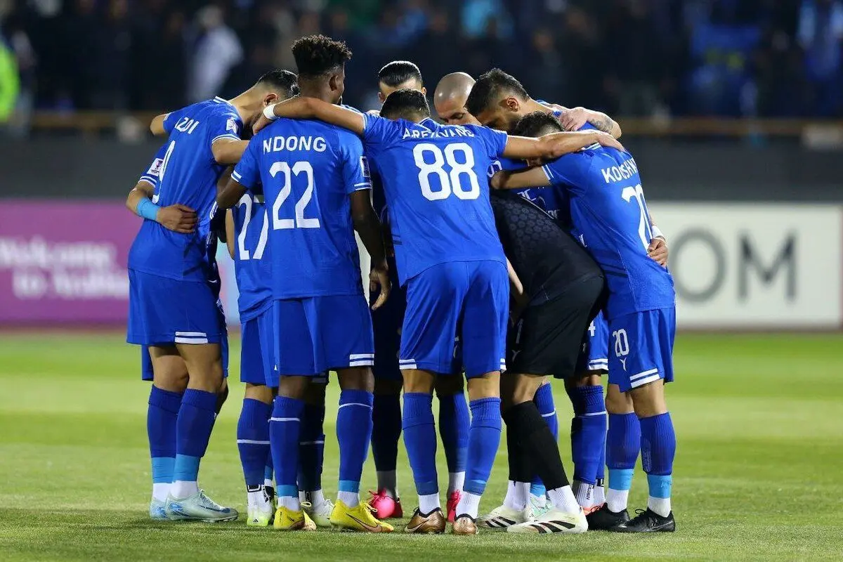 (عکس) راز حضور مهاجم استقلال در رختکن النصر فاش شد