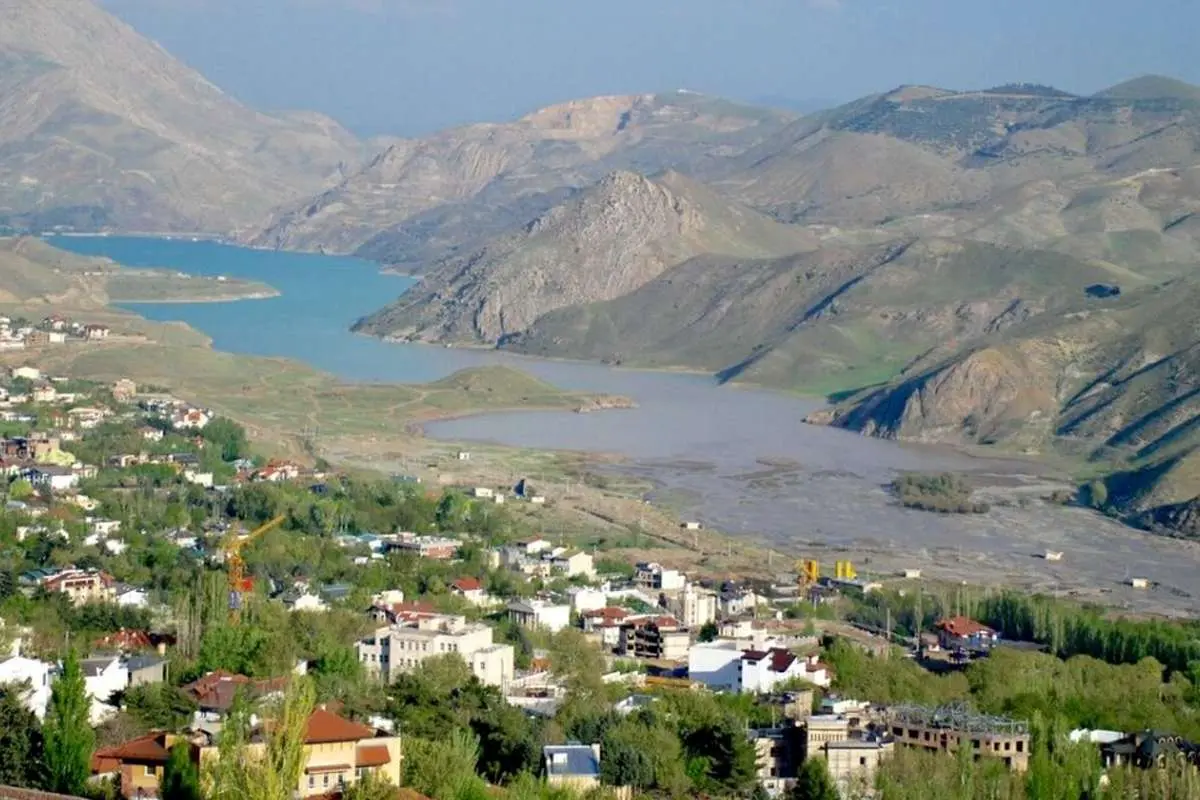 (عکس) «خانواده آمریکایی در کنار رودخانه جاجرود»؛ سال ۱۳۳۶