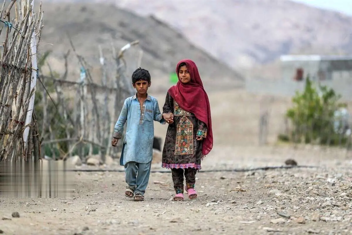 (ویدئو) روایت تلخ پرویز پرستویی از افطار اهالی روستایی در سیستان