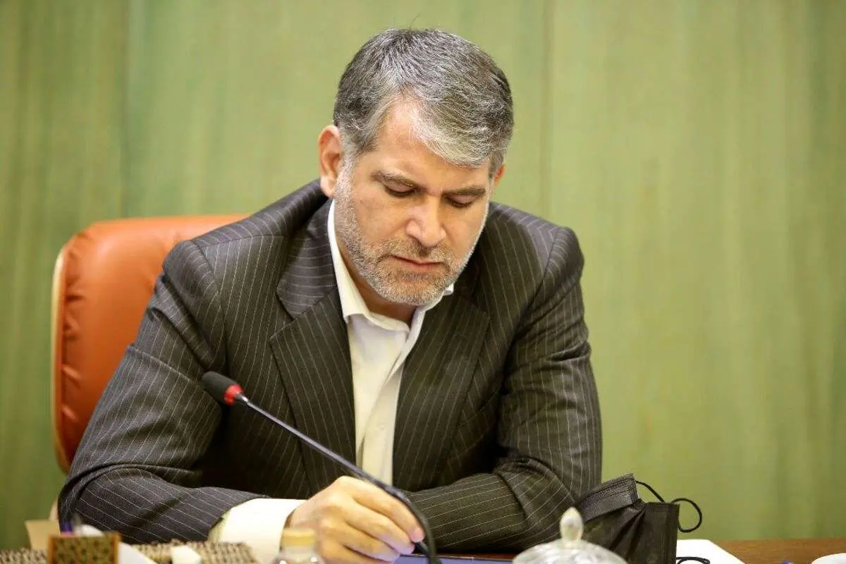 (ویدئو) نامه ساداتینژاد به مخبر: جلوی ثبت سفارش چای را گرفتهاند، بگذارید ثبت سفارش کنیم