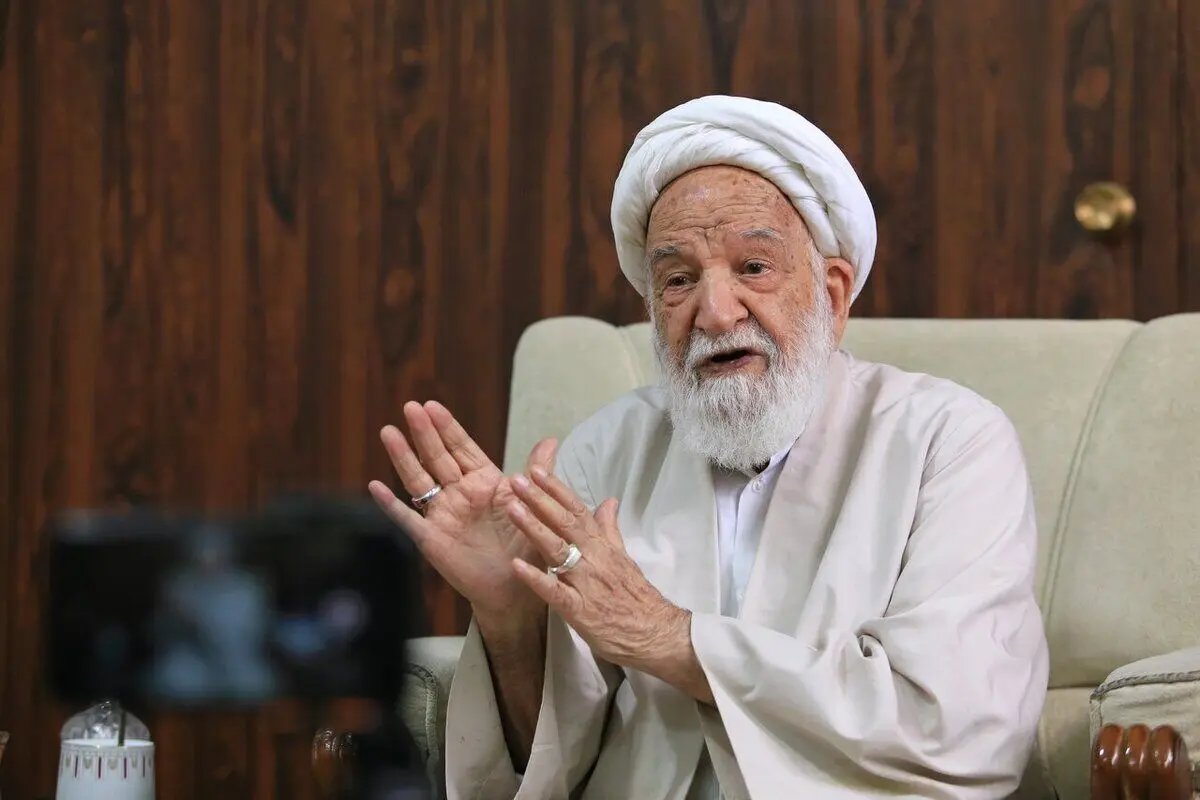 واکنش آیت الله مسعودی خمینی به تجمع تندروها مقابل بیت آیت الله جوادی آملی؛ این افراد...