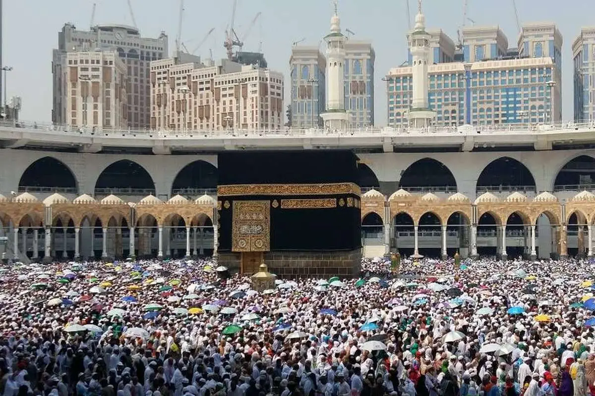 عربستان فضای مجازی زائران را رصد میکند