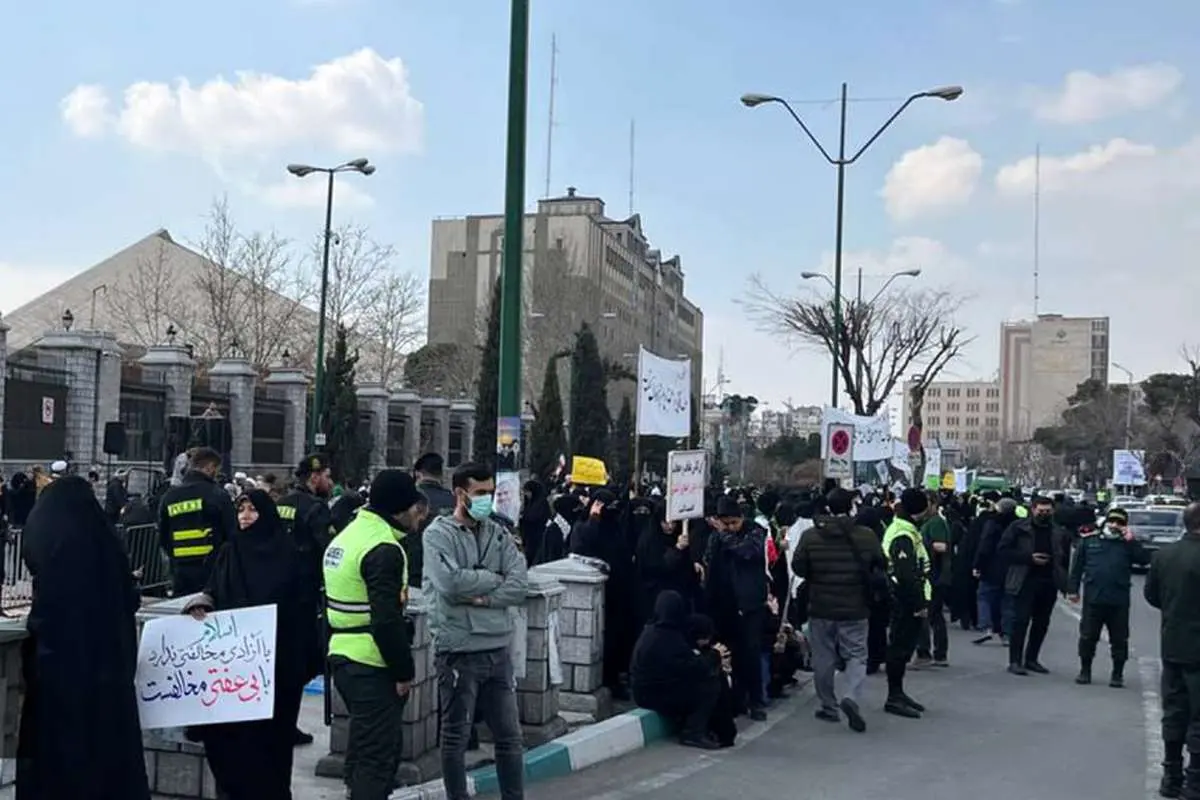 فرماندار تهران: تجمع مقابل مجلس فاقد مجوز قانونی است