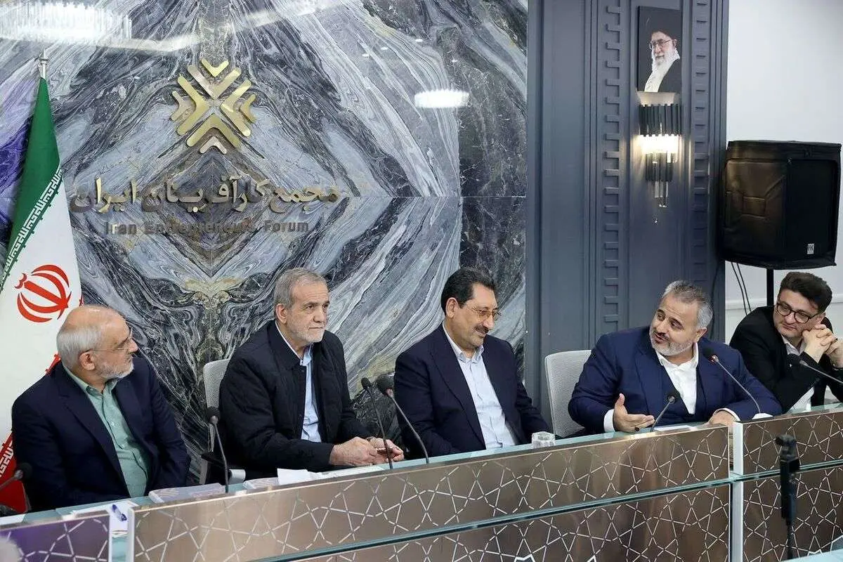 پزشکیان: مذاکره با عزت؛ زبان تهدید و زور را نمیپذیریم