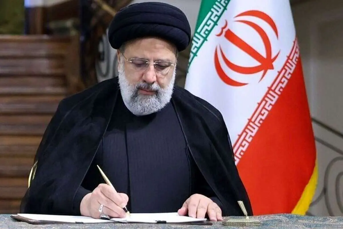 توجیه روزنامه زاکانی درباره گزارش مهمل دولت سیزدهم؛ تذکر رهبری به شرکتهای دولتی بود نه رئیسی