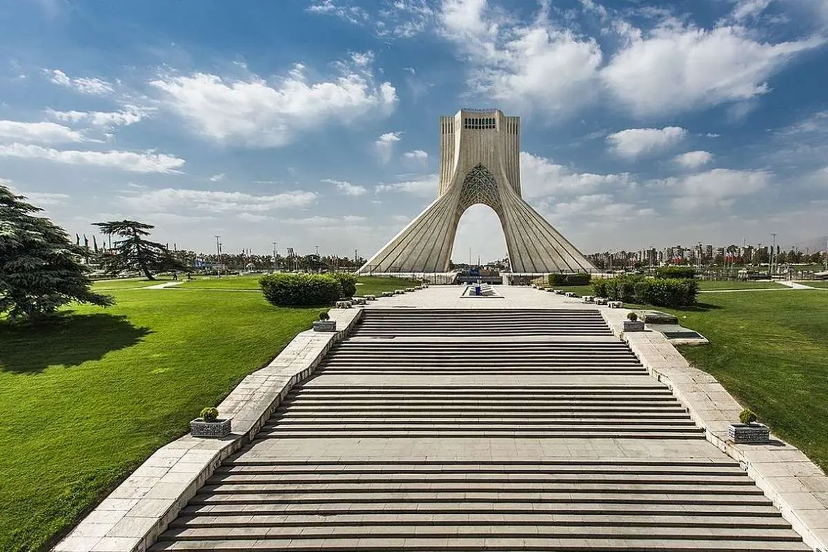 (تصاویر) «مراحل اول و آخر ساخت میدان آزادی»؛ سال ۴۹