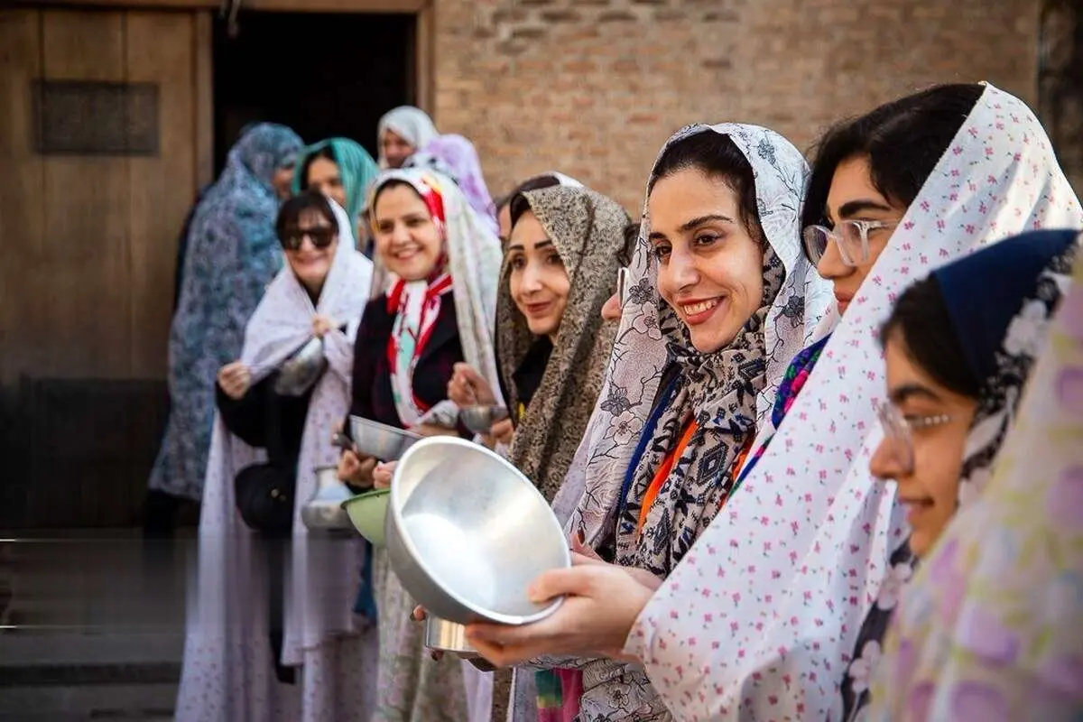(تصاویر) «قاشقزنی» چهارشنبه سوری در قزوین