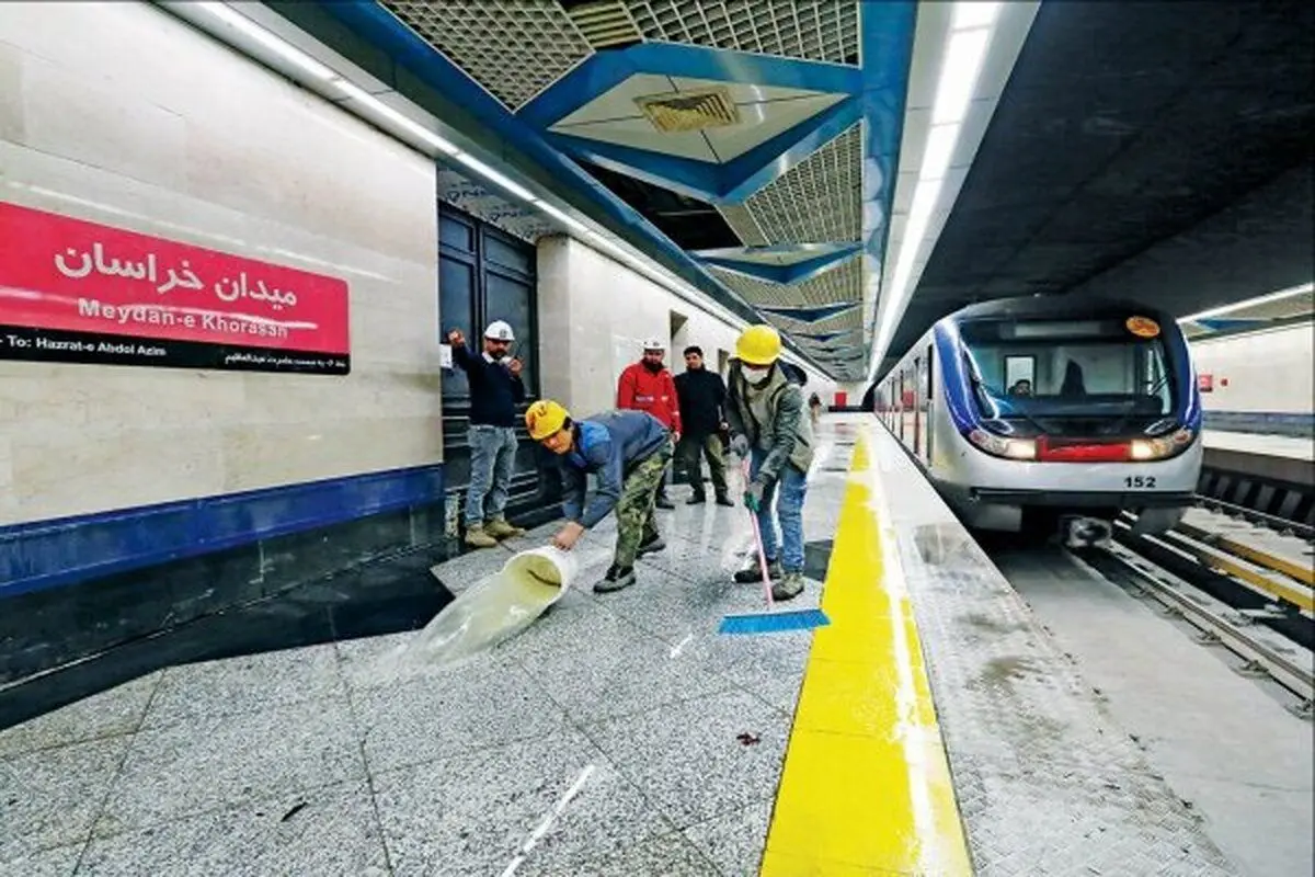 افتتاح یک ایستگاه مترو در تهران