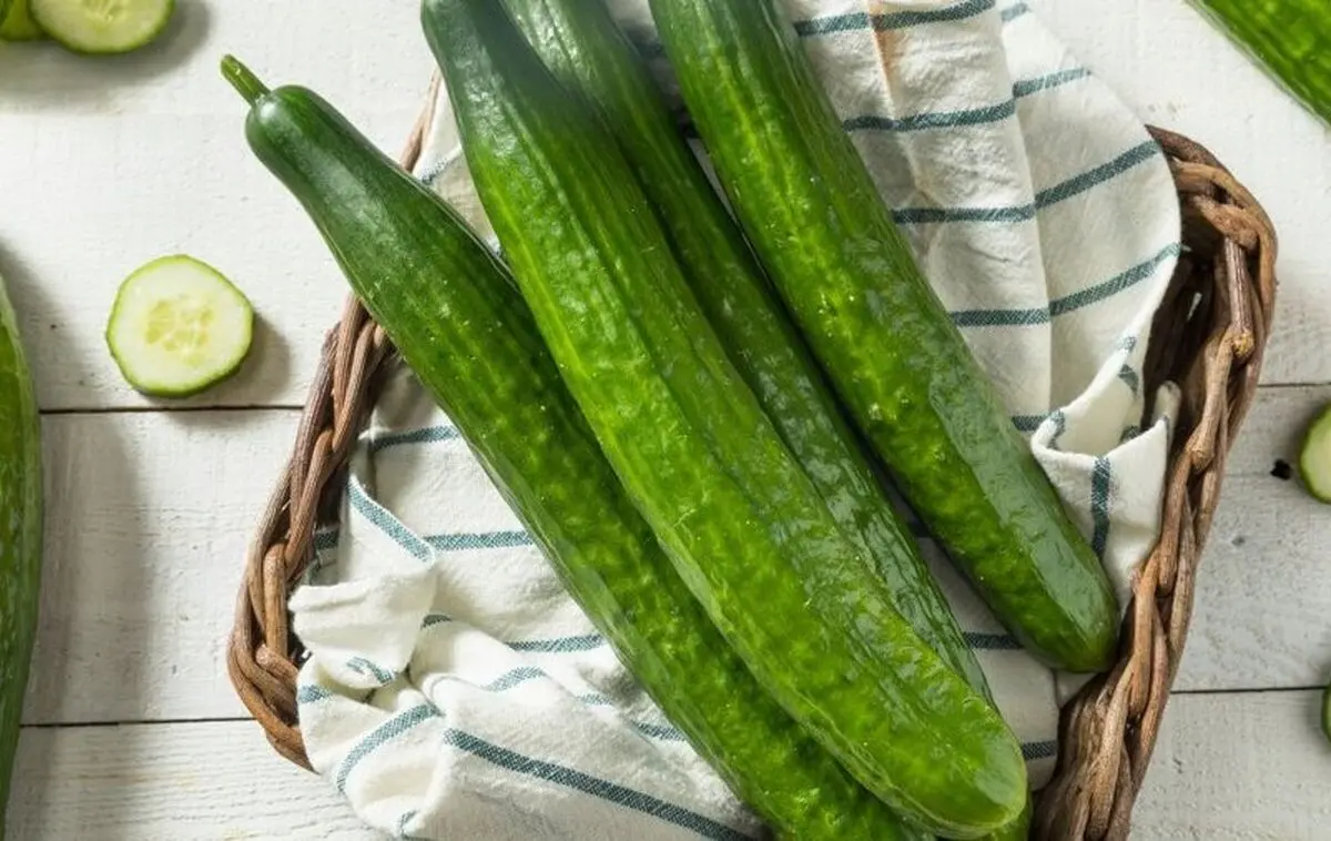 بهترین میوه برای جلوگیری از بوی بد دهان؛ علت چیست؟