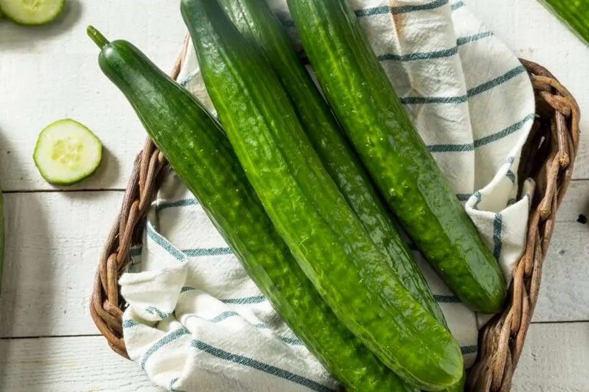 بهترین میوه برای جلوگیری از بوی بد دهان؛ علت چیست؟