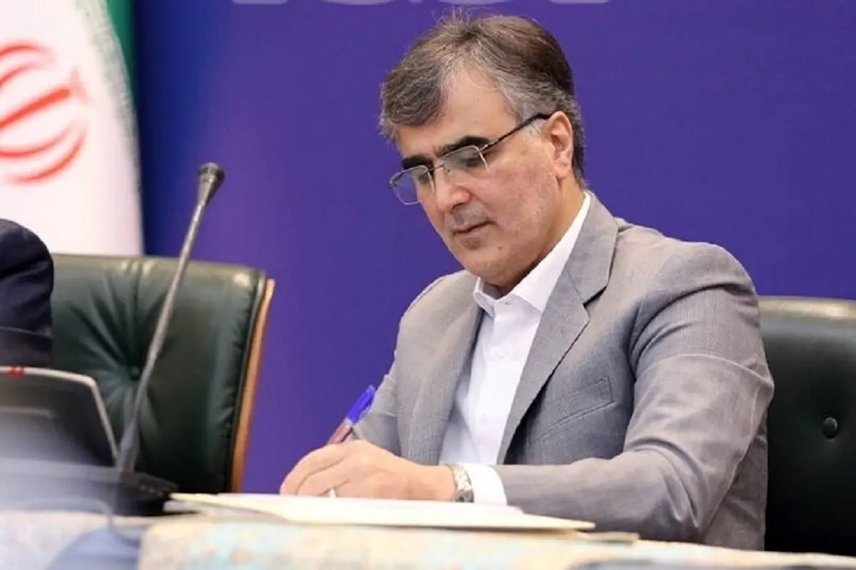 (ویدئو) رئیس کل بانک مرکزی: معمولا عیدی یا نیم سکه می‌دهم یا سکه!