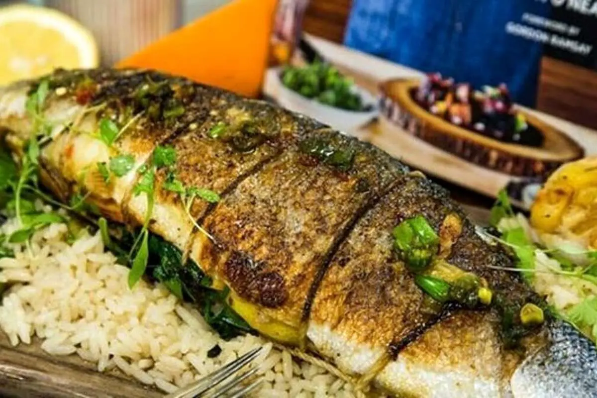 طرز تهیه ماهی شکم پر خوشمزه و سالم / دستور پخت کامل و نکات حرفهای