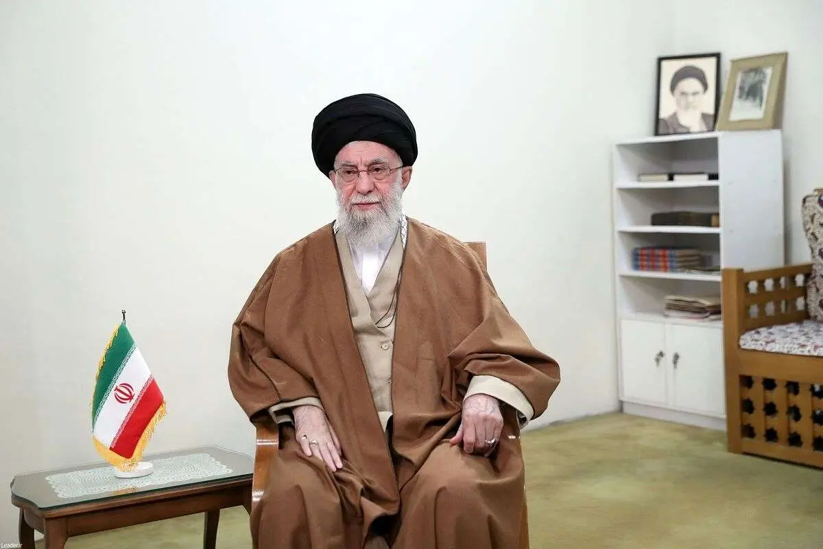 (تصاویر) پیام نوروزی رهبر انقلاب بهمناسبت آغاز سال ۱۴۰۴