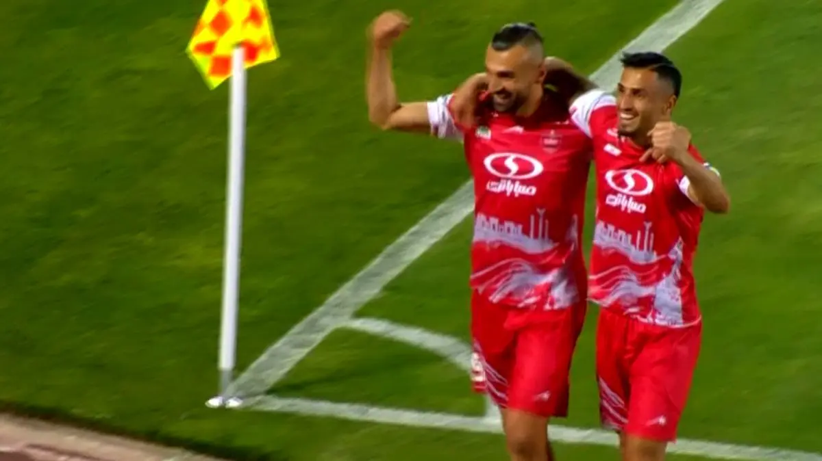 (ویدیو) گل اول پرسپولیس به ملوان توسط علیپور دقیقه ۱۶