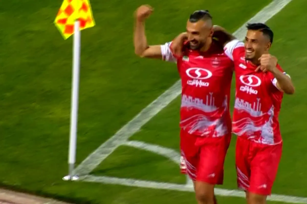 (ویدیو) گل اول پرسپولیس به ملوان توسط علیپور دقیقه ۱۶