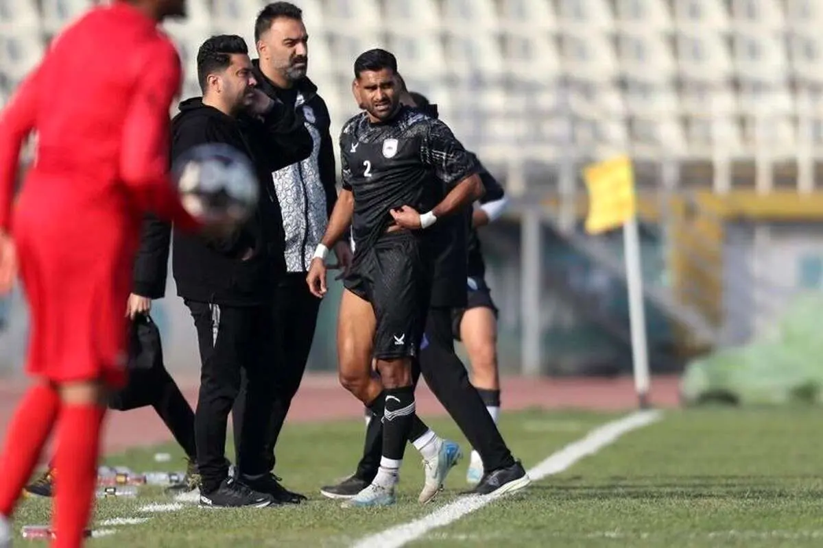 افسردگی حنیف و کادر چادرملو از استقبال پرسپولیسیها