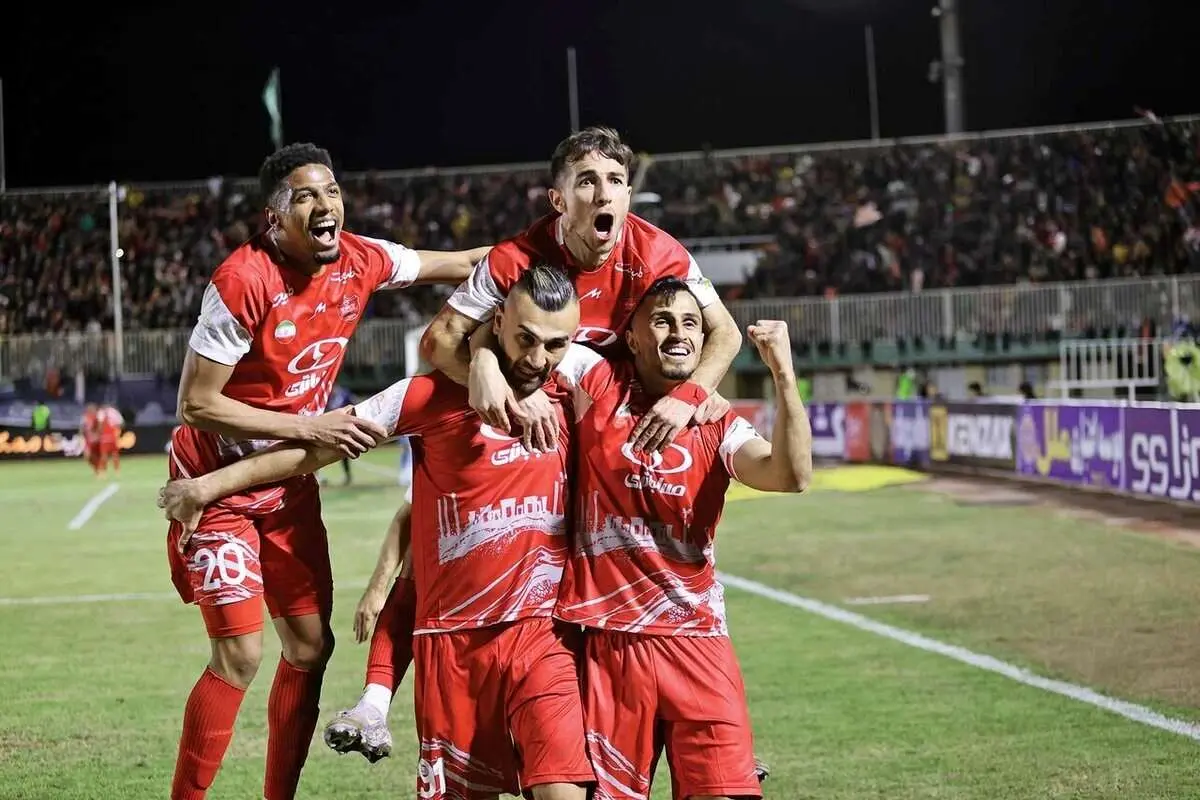 ملوان به صدرنشینی پرسپولیس کمک میکند؟