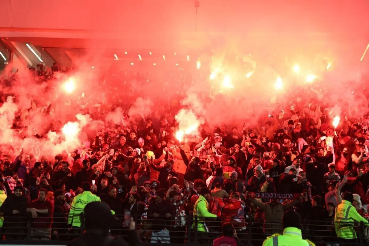 حاشیه‌های بازی پرسپولیس-ملوان؛ قطع برق ورزشگاه آزادی!