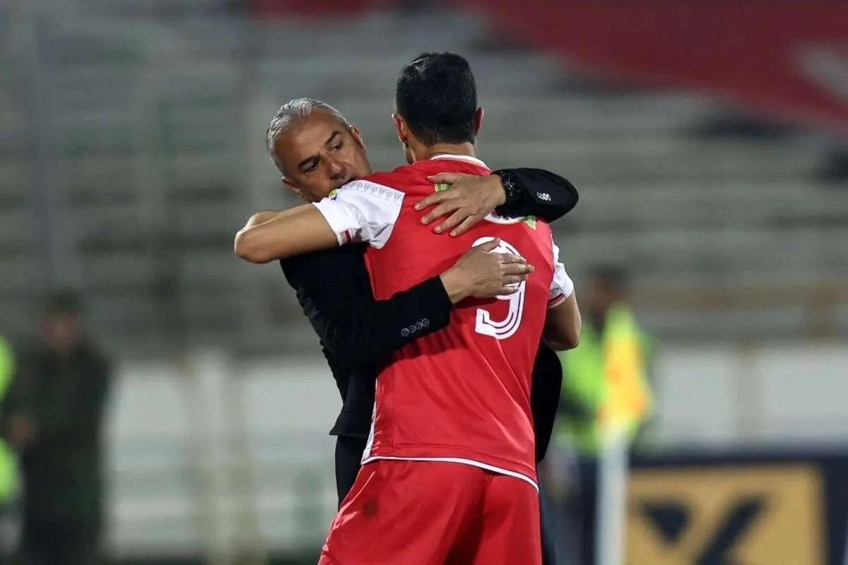 خوشحالی ترکها از صدرنشینی پرسپولیس بالاتر از تراکتور