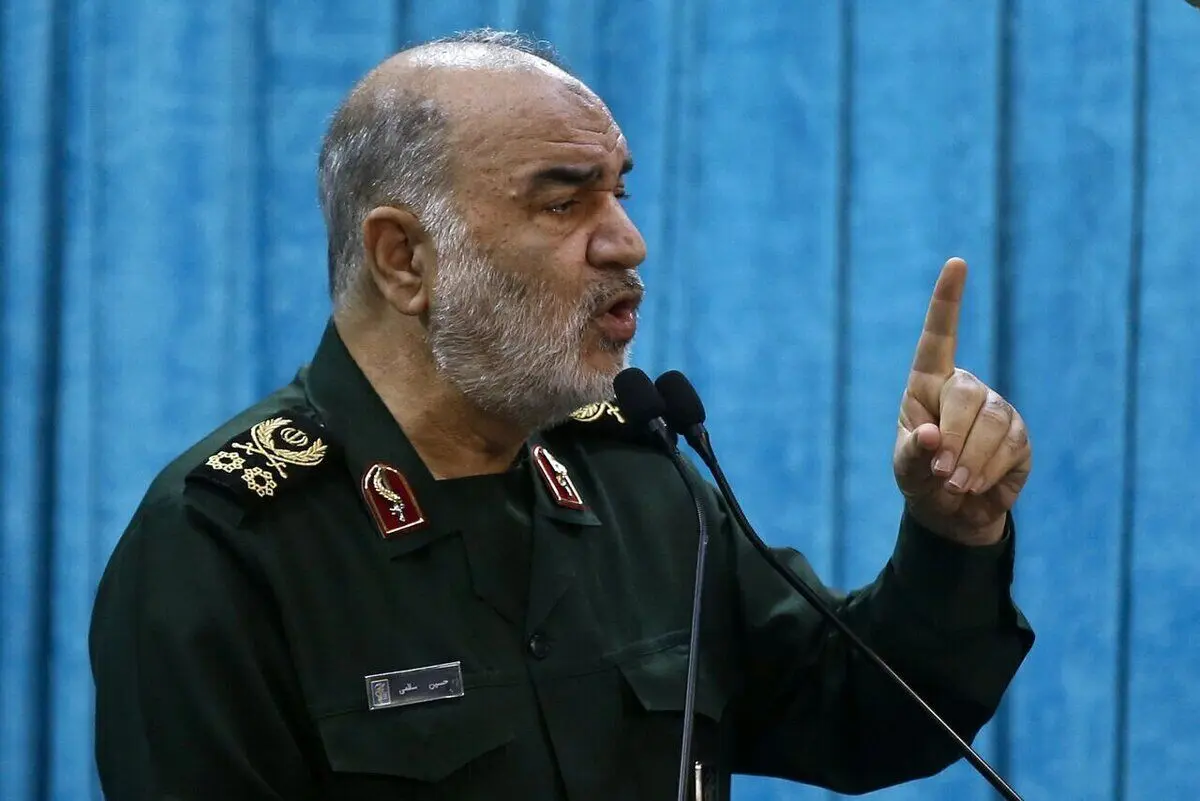 سرلشکر سلامی: دشمن دم از مذاکره زیر سایه تهدید می‌زند