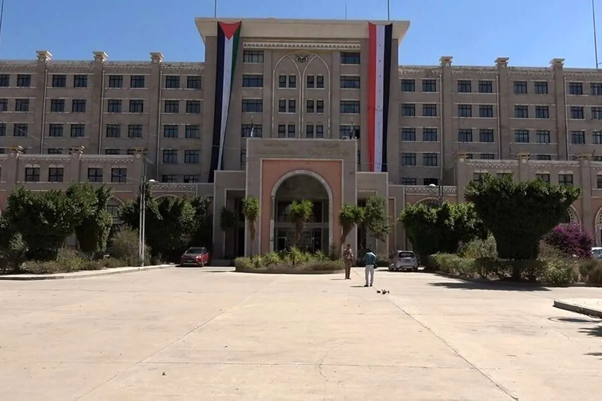 وزارت خارجه یمن بیانیه صادر کرد؛ با تمام قوا دفاع میکنیم