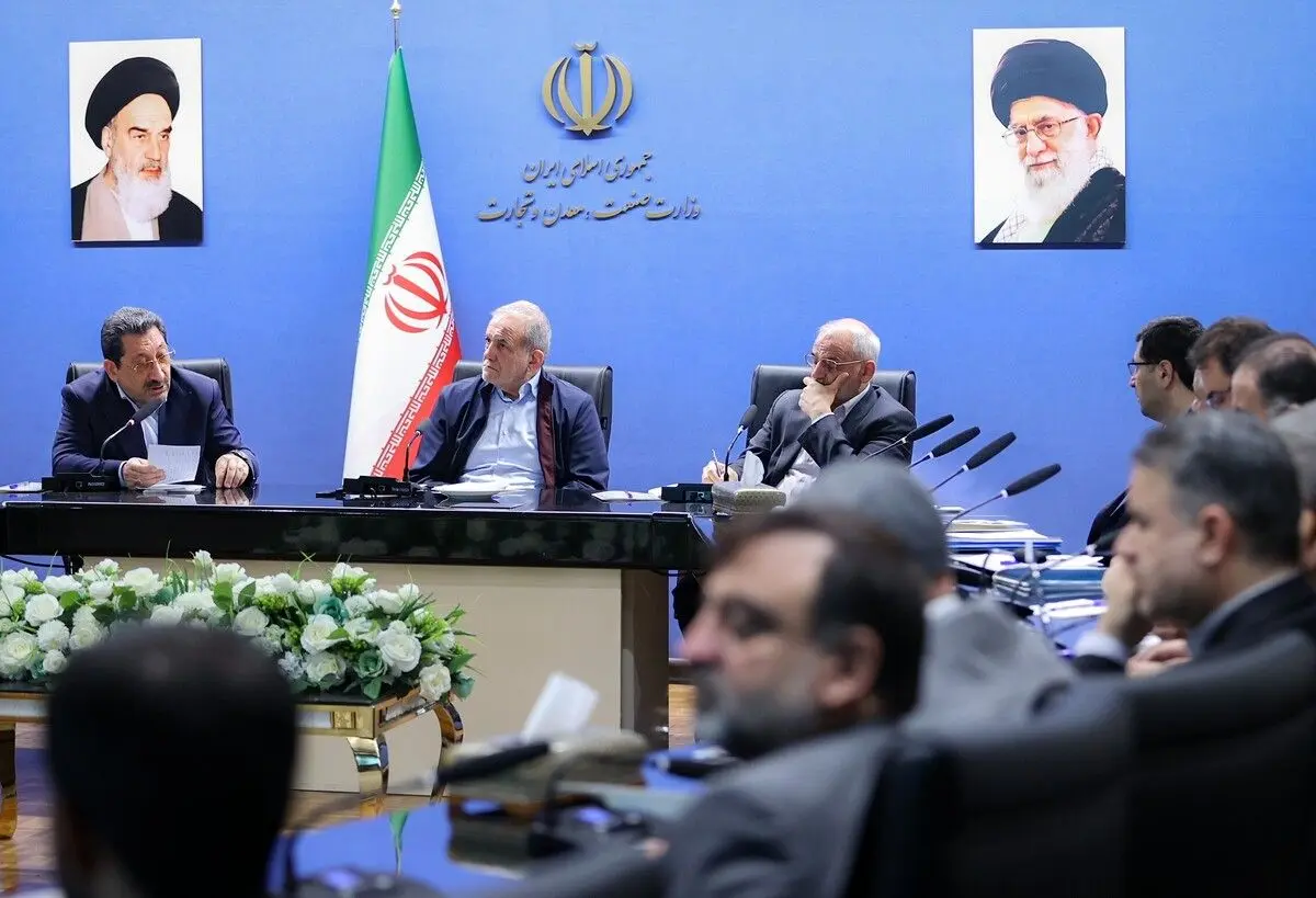پزشکیان: برنامه دولت این است برق را جایگزین سوخت‌های فسیلی کنیم