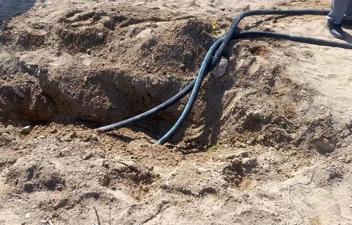 کشف ۴ انشعاب دزدی از خط لوله نفت در هرمزگان