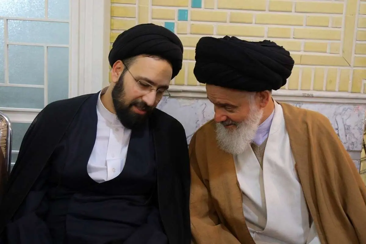(تصاویر) مراسم ختم مادر رسول جعفریان