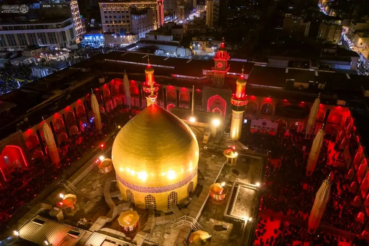 تصاویر هوایی از حرم امام علی(ع) در شب ۲۱ ماه رمضان