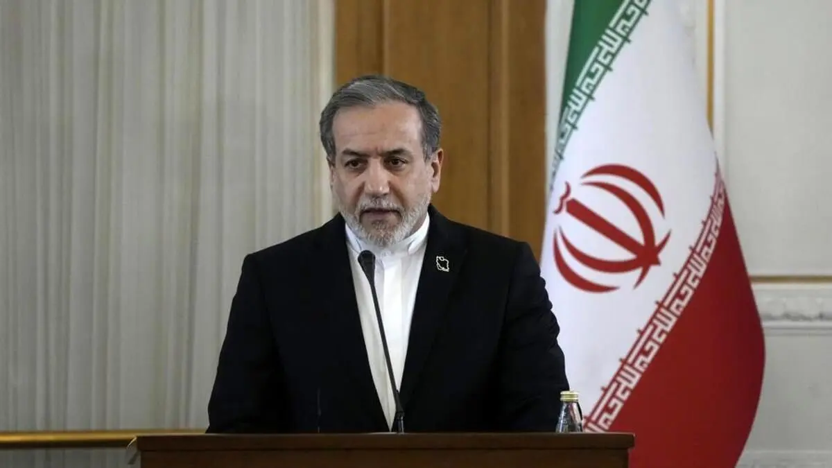(عکس) عراقچی وارد ارمنستان شد