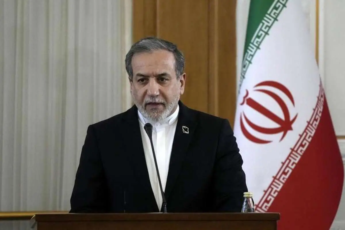 (عکس) عراقچی وارد ارمنستان شد