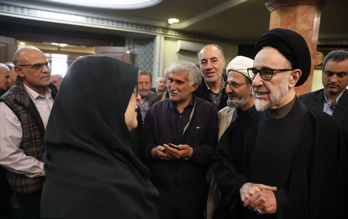 (تصاویر) سید محمد خاتمی و فاطمه مهاجرانی در مراسم سالگرد درگذشت زهرا شجاعی
