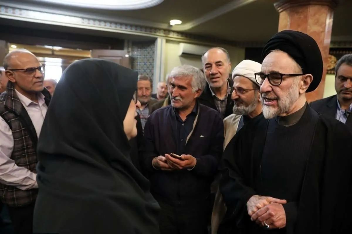(تصاویر) سید محمد خاتمی و فاطمه مهاجرانی در مراسم سالگرد درگذشت زهرا شجاعی