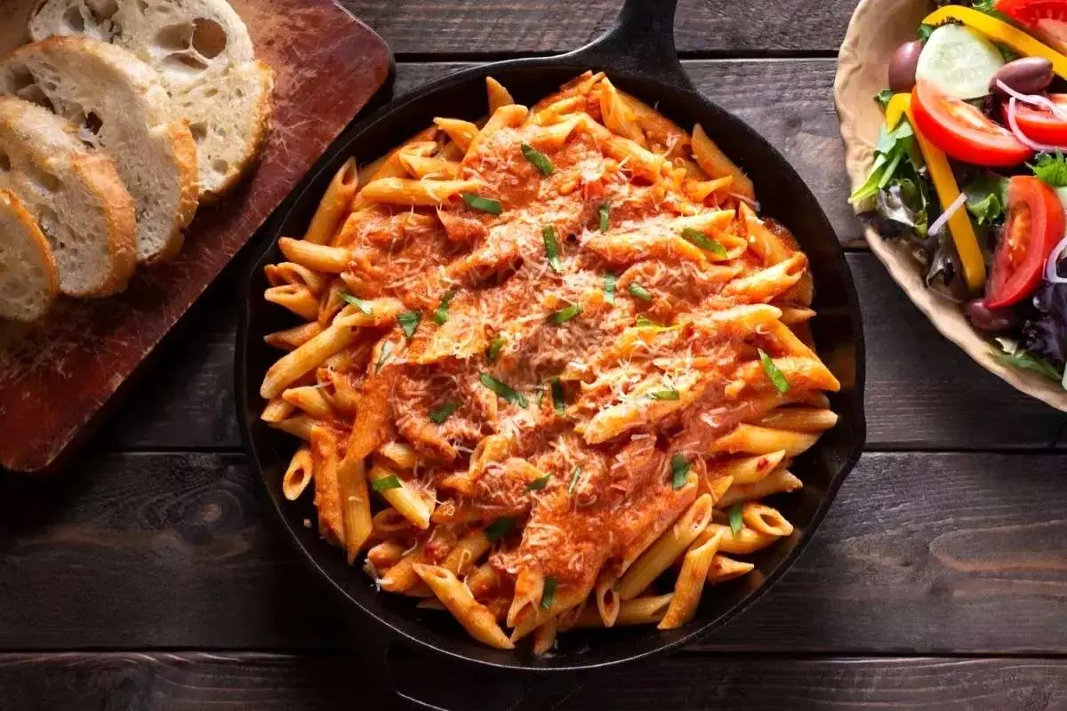 طرز تهیه ماکارانی آلفردو؛ ماکارانی متفاوت و وایرال تیک تاک