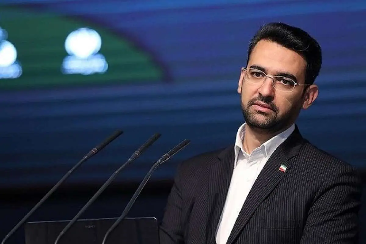 آذری جهرمی: بمب هستهای ایران، اراده آحاد ملّت آن است