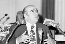مادر هویدا: آرزو دارم نخست‌وزیر داماد شود