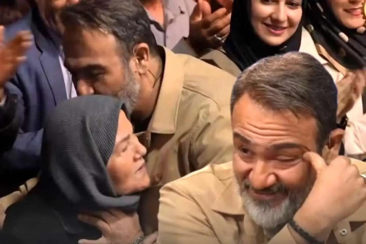 (ویدئو) سورپرایز احساسی مهران غفوریان با حضور مادرش بین تماشاگران