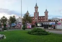 معماری اروپایی در دل بابل؛ نگاهی به مدرسه پورنگ